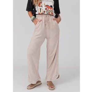 NWT ~ Three bird nest So Comfy Wide Leg Pant